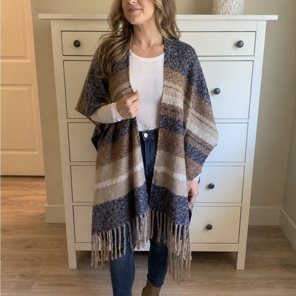 Northern Reflections Tan and Navy Plaid Open-Front Shawl